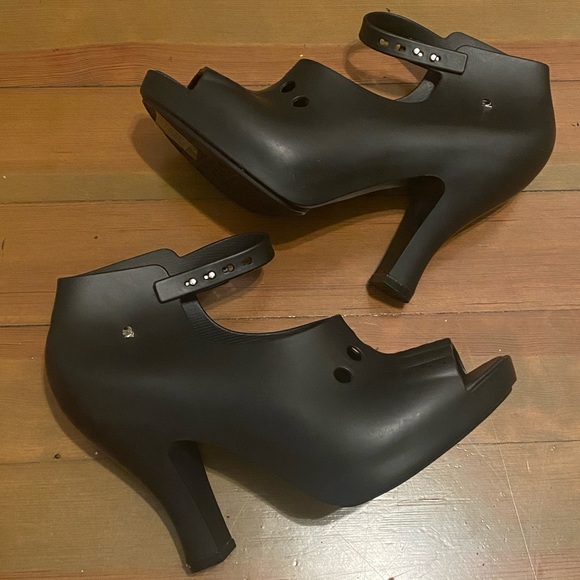 MELISSA + Karl Lagerfield Black Jelly Pump Heel 9 - Picture 3 of 8